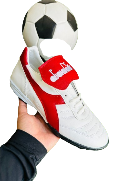 TENIS Y ZAPATOS DE FUTBOL