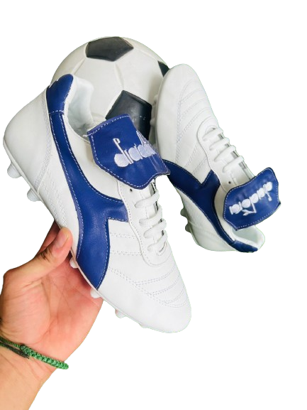 TENIS Y ZAPATOS DE FUTBOL