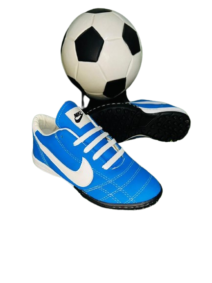 TENIS Y ZAPATOS DE FUTBOL